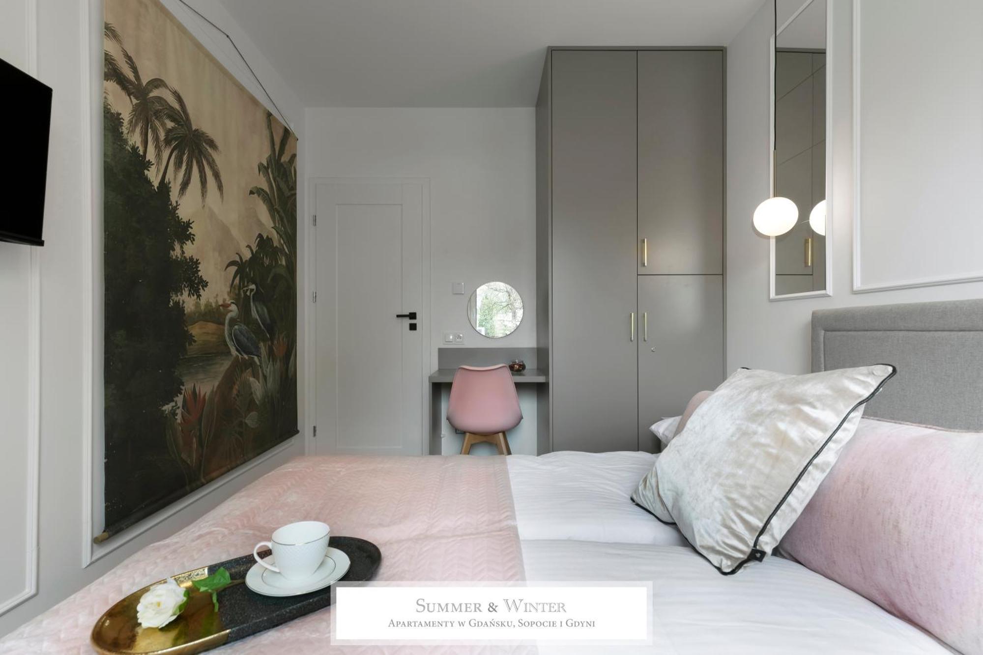 4 Stars, New Luxury Butterfly & Bike Apartments, Gdynia Orlowo, 15 Wyposazonych Mieszkan, Z Sypialnia, Winda I Platnym Parkingiem, Wysoki Standard Summerwinter, Blisko Molo Orlowo, Drog Rowerowych, Stadniny I Golf Park Екстер'єр фото